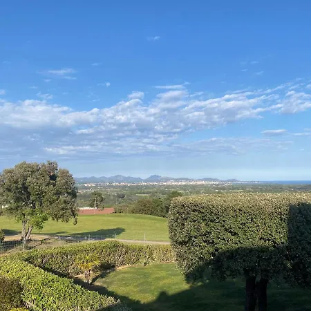 Holiday home Au Domaine Du Golf Yourhosthelper *